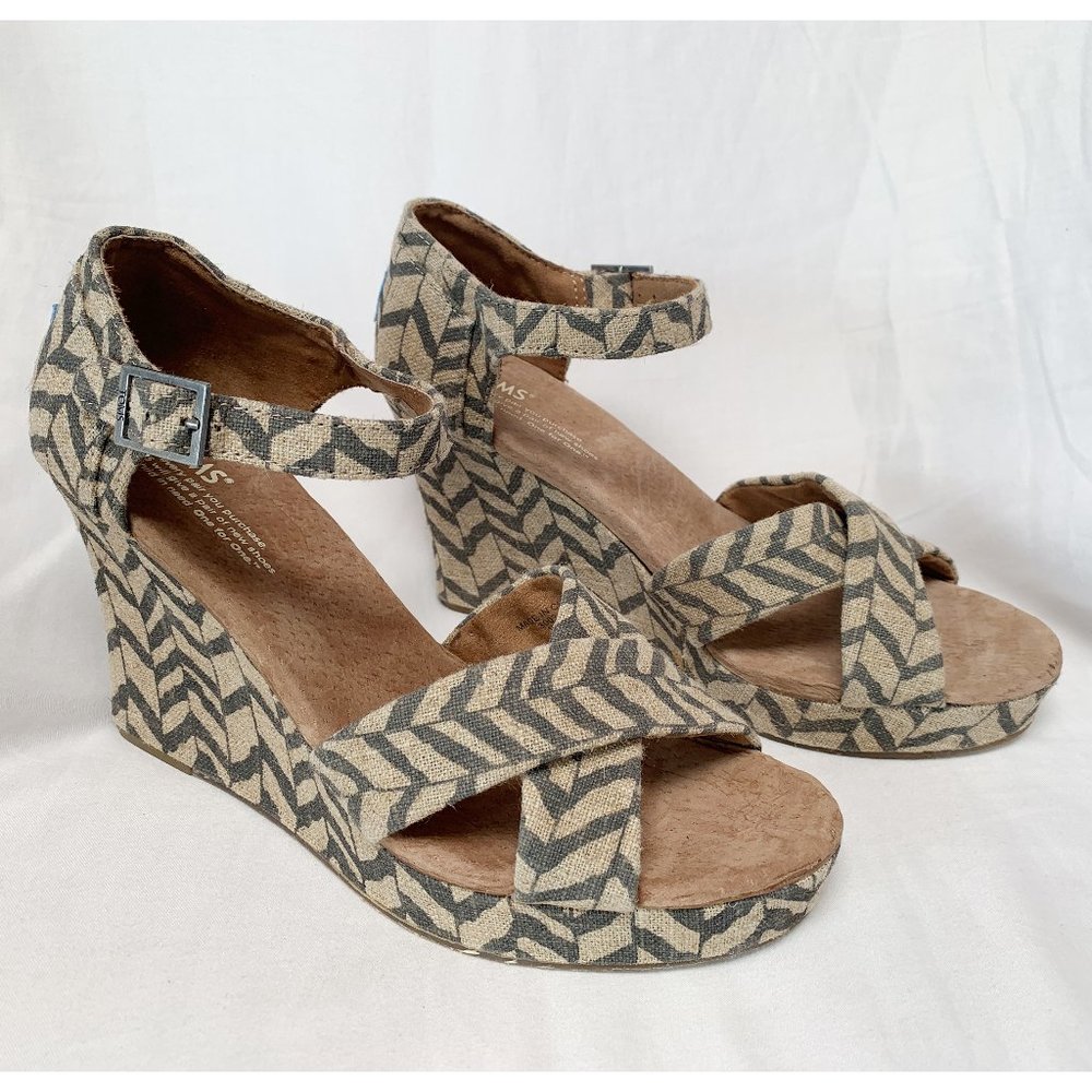 TOMS Ankle Strap Wedge Sandals - Printed